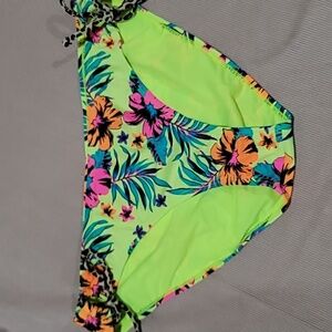 NWOT- Floral bikini bottom